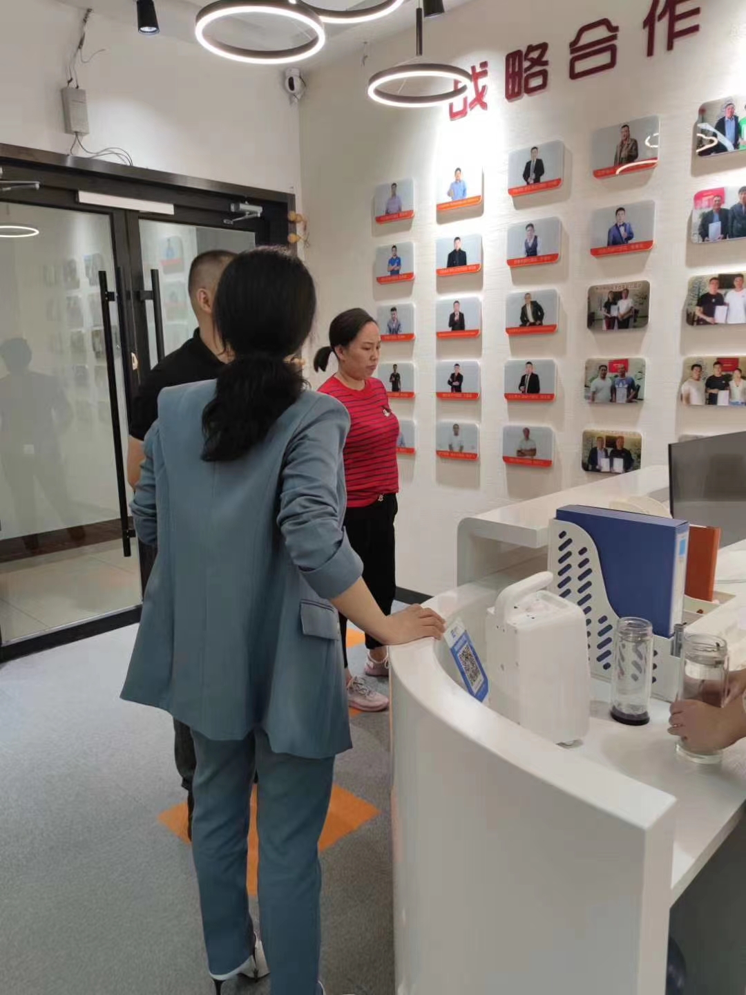 歡迎德州禹城老加盟商王老板帶朋友來總部